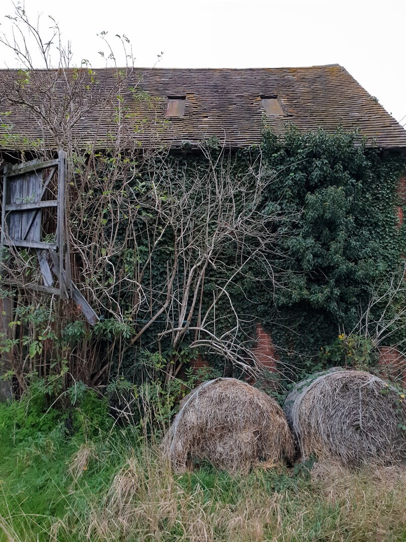 Salford Priors Barn Conversion — agricultural barn before conversion, November 2018