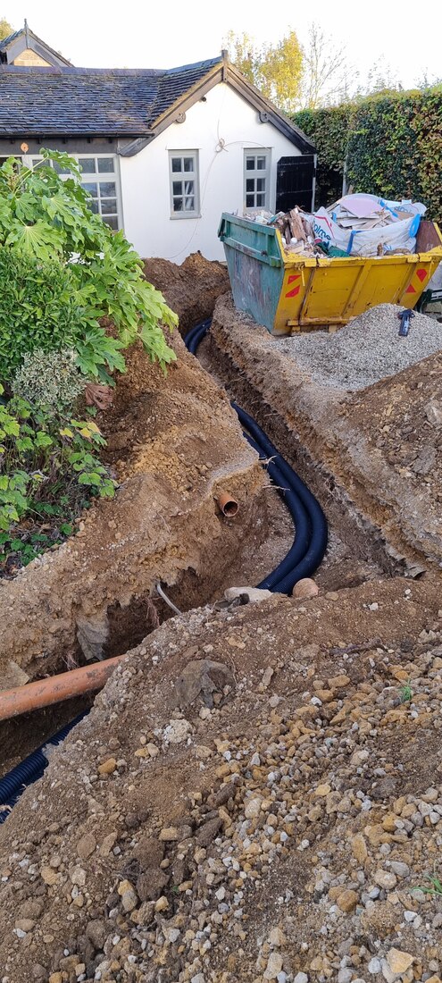 The Firs, Chipping Campden — stone wall and grounds at completion