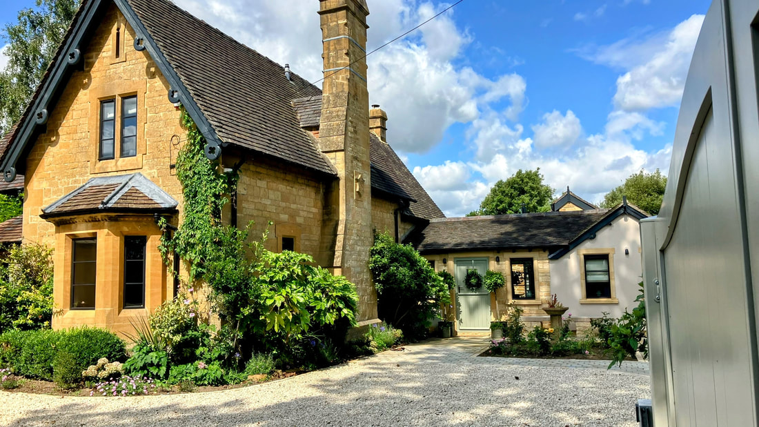 The Firs, Chipping Campden — stone wall and gate, Chipping Campden